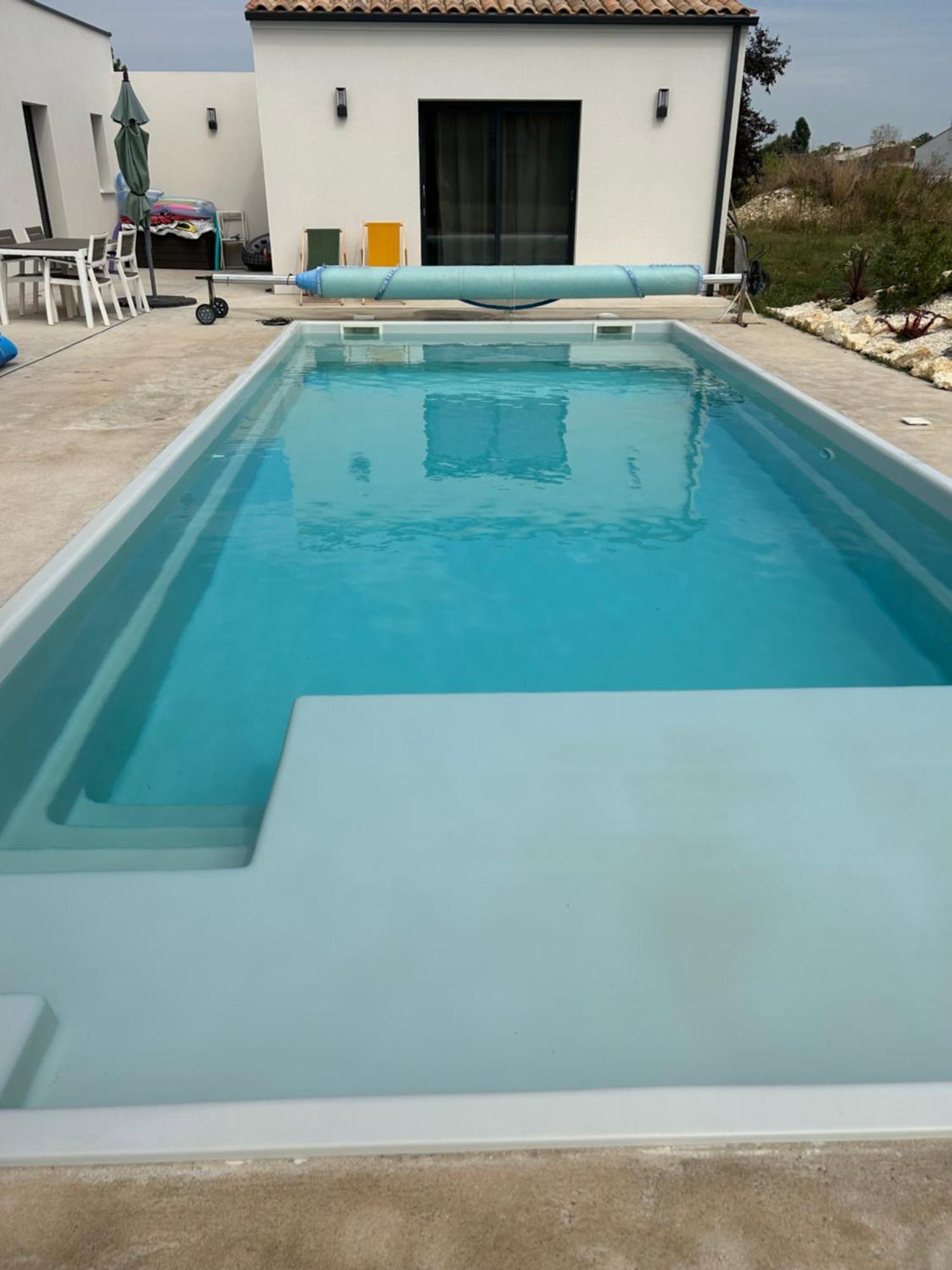 Love Room Gemozac Экстерьер фото